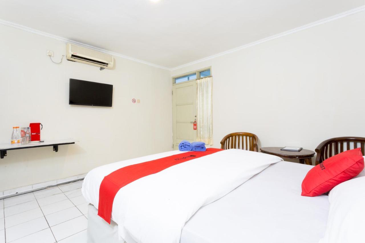 Reddoorz @ Supratman Street Hotel Bandung Exterior foto